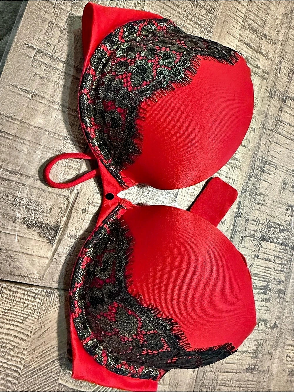 Victoria's Secret Very Sexy Push-Up Bra Red Lace